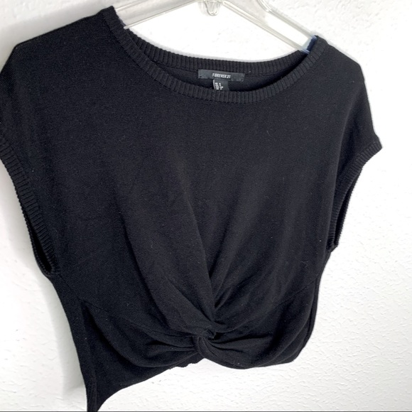 Forever 21 Tops - Forever 21 Black Front Twist Knit Top B33